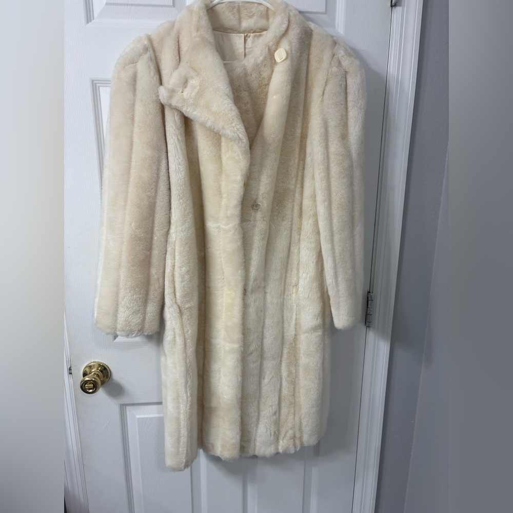 Elegant Cream Fur Coat